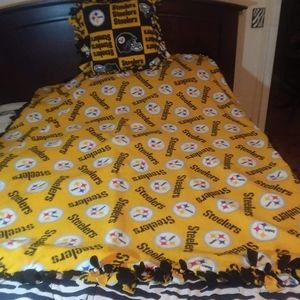 Pittsburgh Steelers Homemade throw & pillow